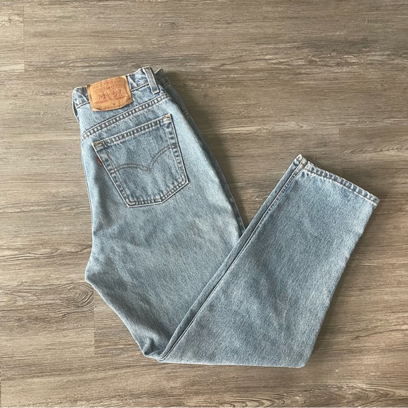 Levi's Jeans Levis Vintage 52 Slim Fit Tapered Leg Light Wash Mom